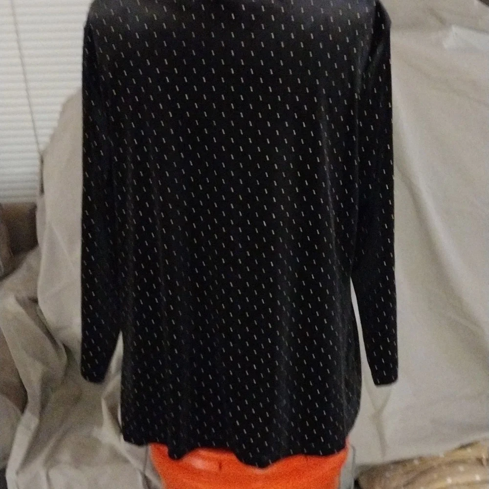 Blouse - Picture 2 of 3